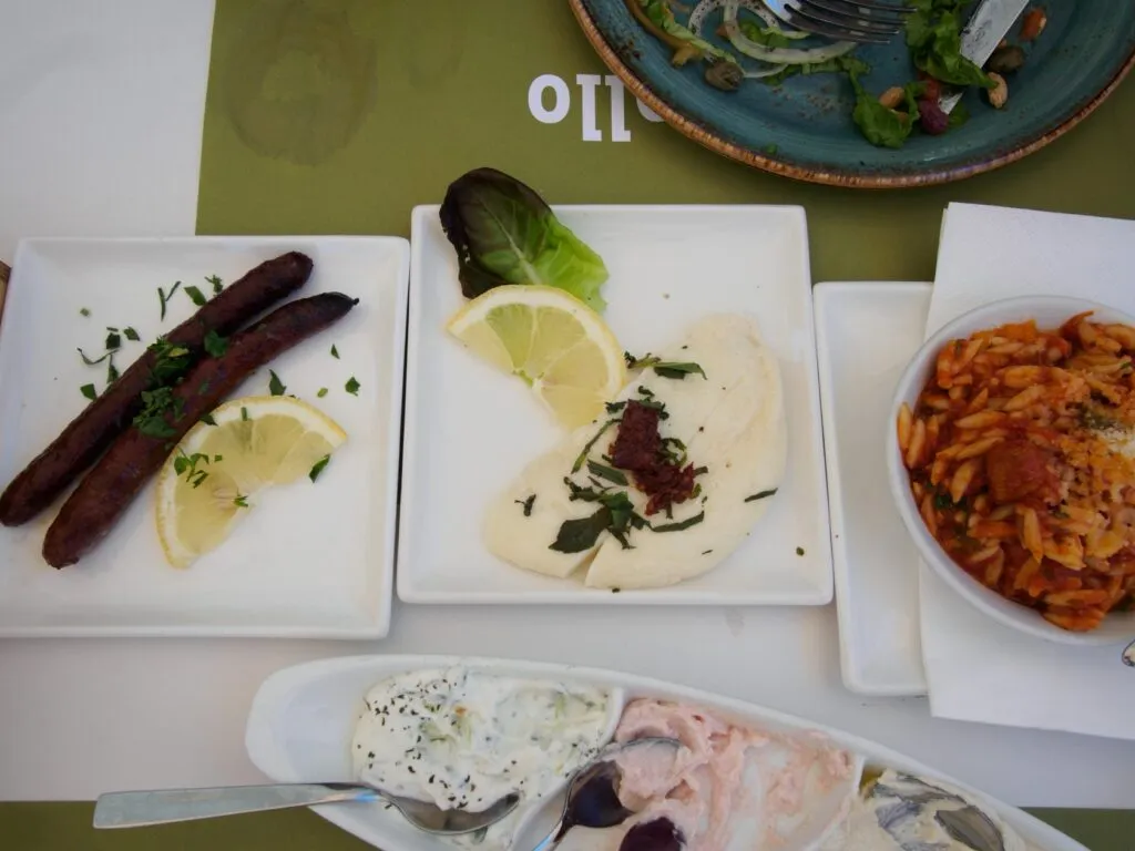 pair The first wave of the Karatello meze