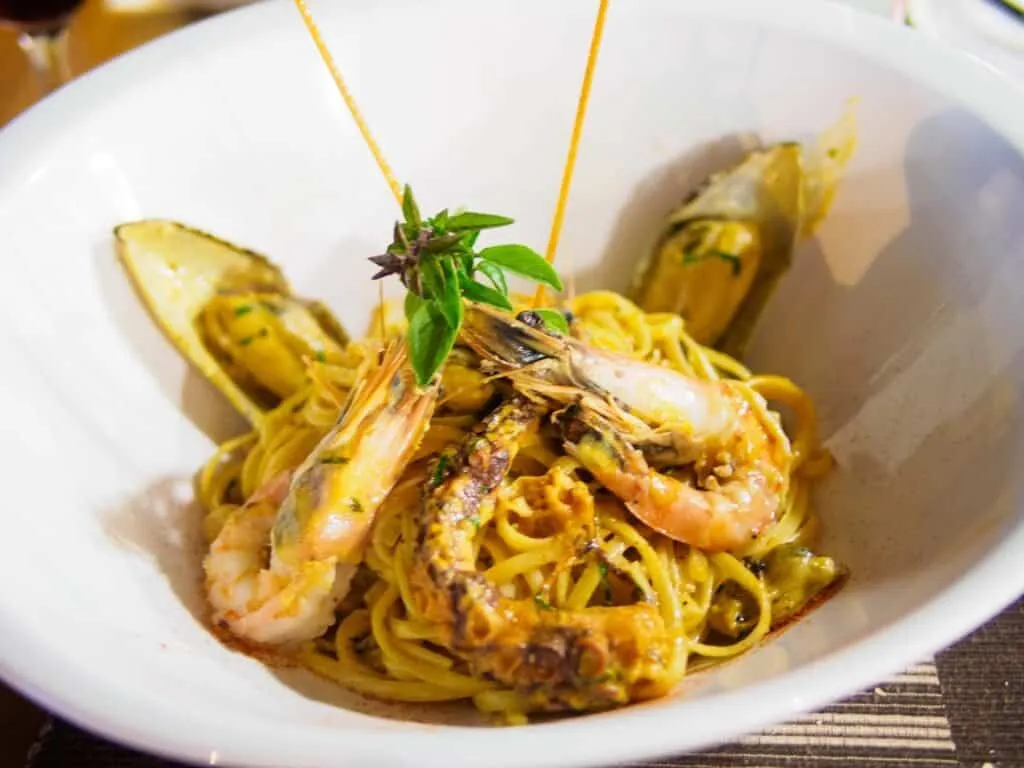 pair Prawn linguine at Chef de Karp